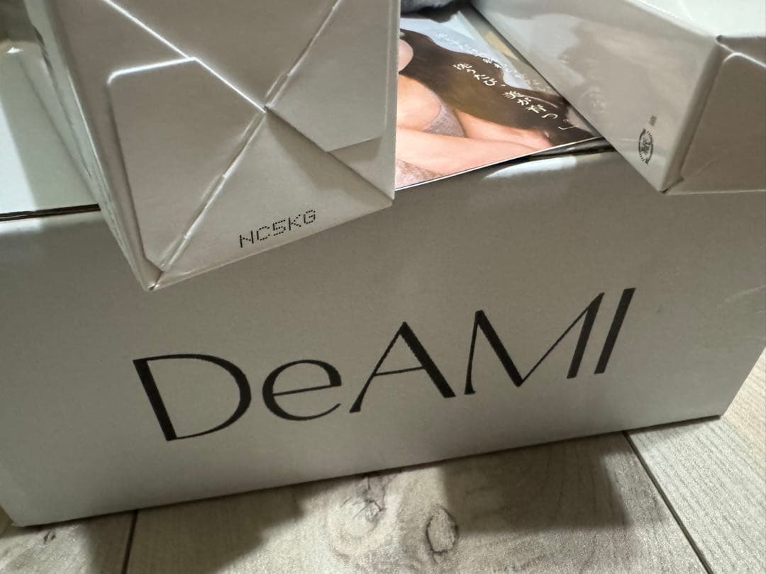 DeAMIのクレンジングゲルと洗顔、ヘアバンド付き