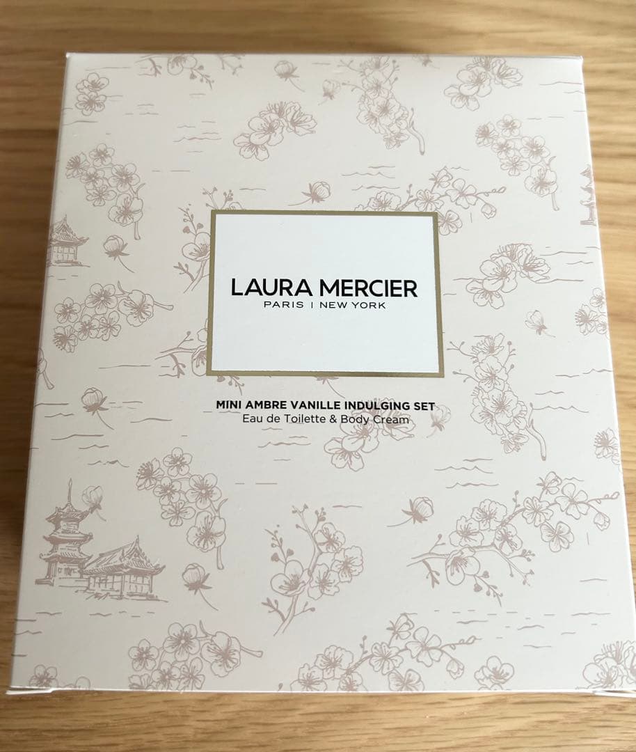 【生産終了】LAURA MERCIER アンバーバニラ セット