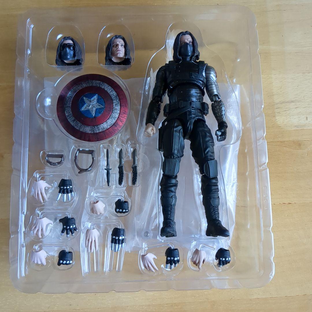 MAFEX No.203　ウィンターソルジャー　•　ウェポンセット