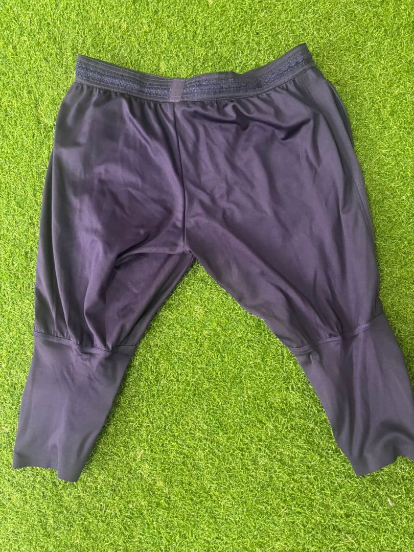 ①サンフレ　非売品　支給品　上下　サンフレッチェ広島　紫　7部丈　パンツ