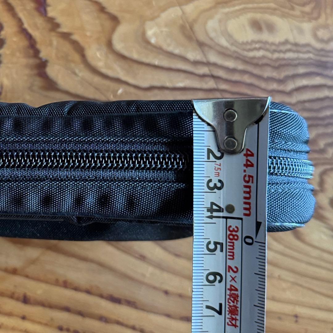 GUCCI トラベルポーチ 化粧ポーチ お薬ポーチ 旅行 持ち歩きサイズ 黒