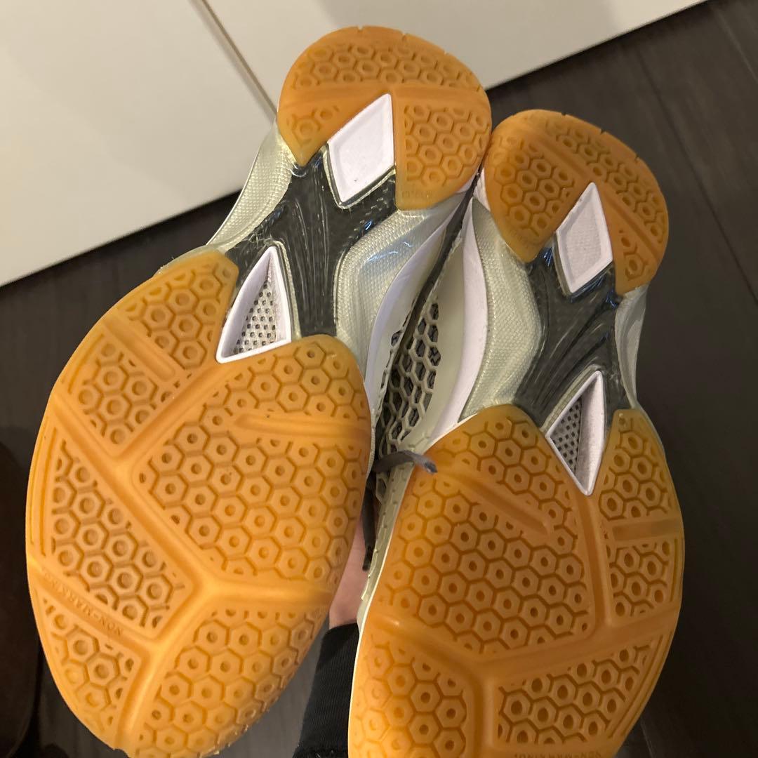 YONEX バドミントンシューズ ホワイト