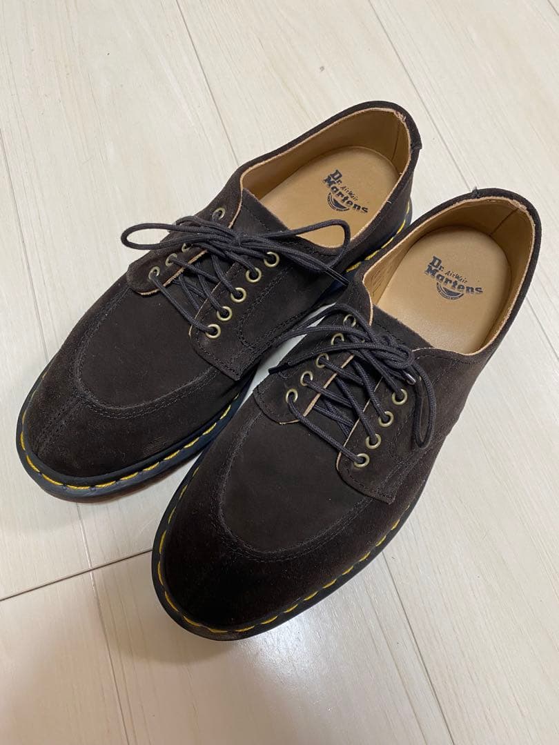 ニャイちゃん　Dr. Martens 2468 ダークブラウン