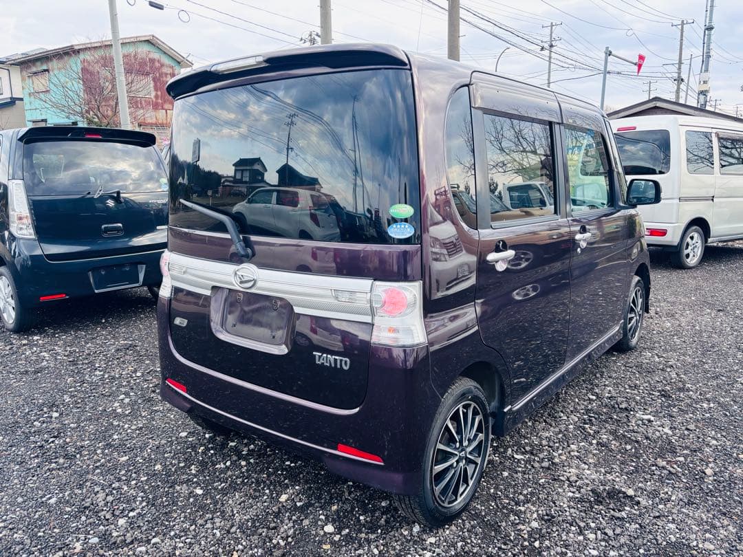 ダイハツタント　カスタム　4WD 平成25年式