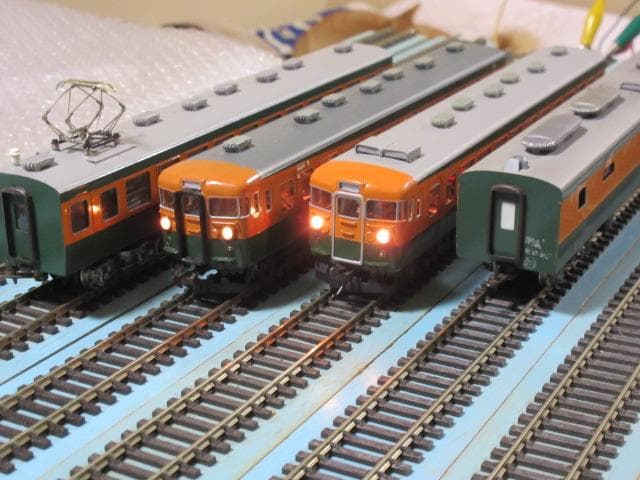 国鉄 急行形165系 4両セット HOゲージ　(金属製 / カツミ製）