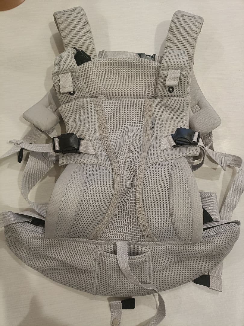 アップリカ ラクリス WHA ホワイトアッシュ 抱っこ紐