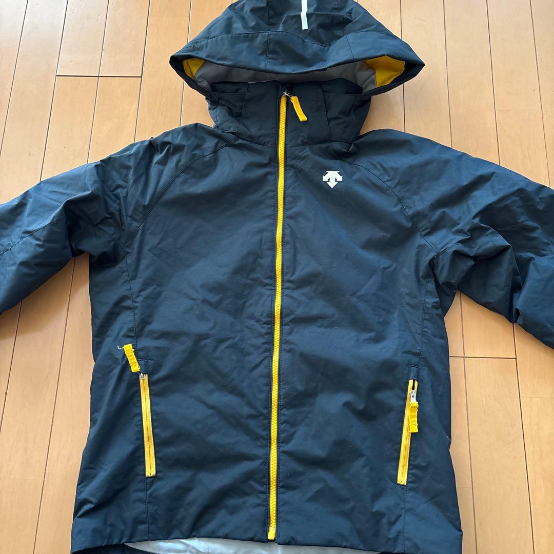 美品☆DESCENTE 子ども用スキーウェア 紺色/黄色 160