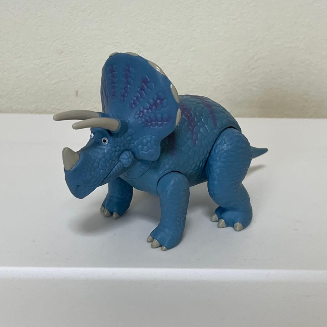 トイストーリー　トリクシー　フィギュア