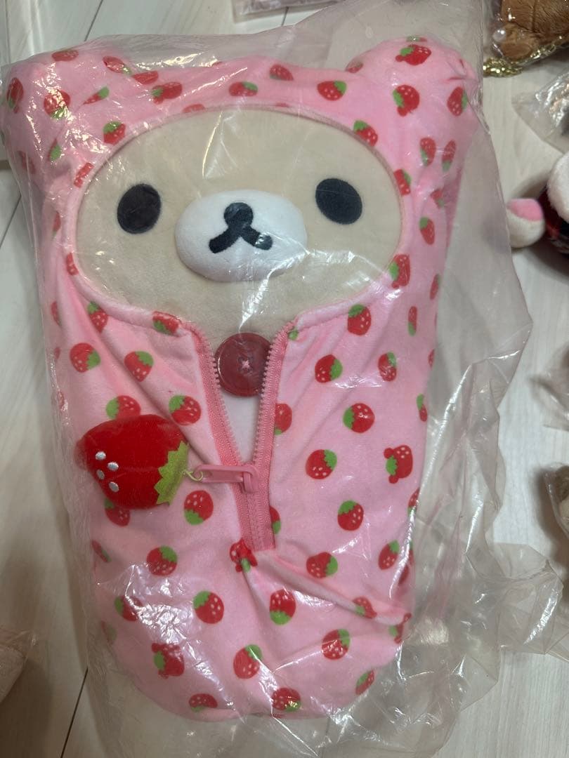 コリラックマじつはきぐるみなんですよ　いちご柄 ぬいぐるみ L号