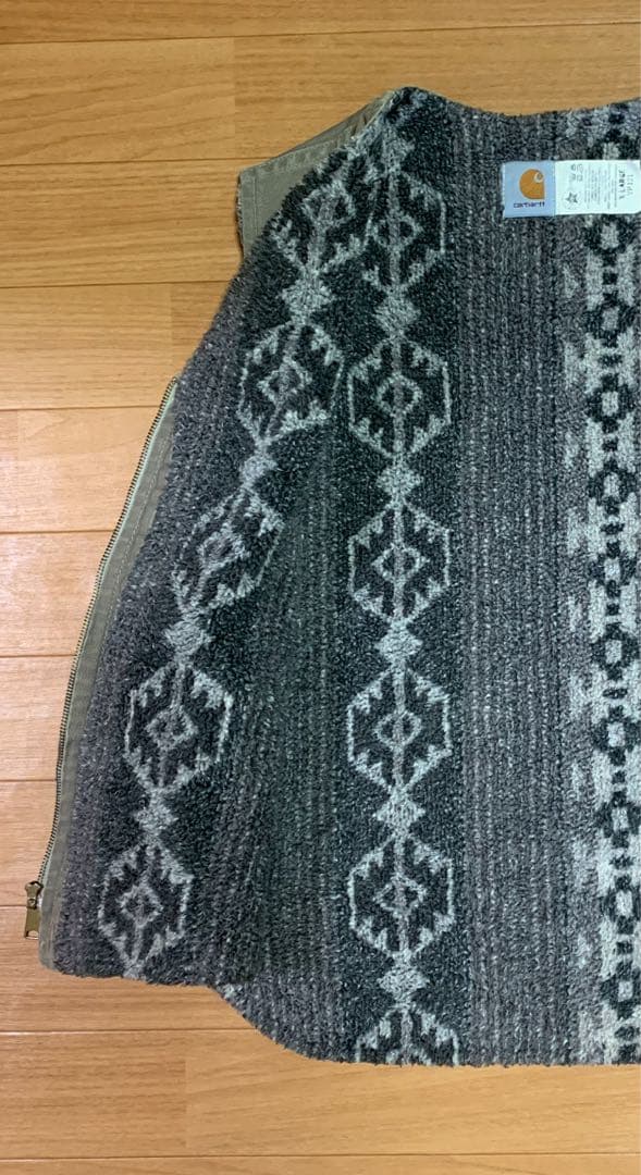 USA Carharttダック地ベスト 裏地ネイティブ柄 ボア ライナーXL