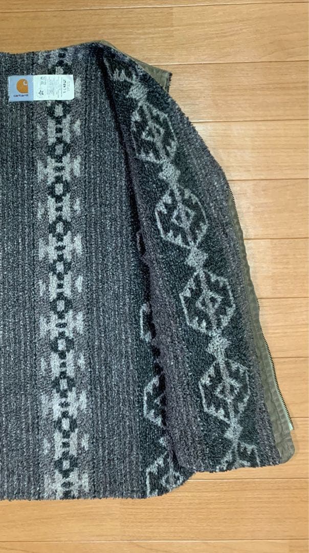 USA Carharttダック地ベスト 裏地ネイティブ柄 ボア ライナーXL