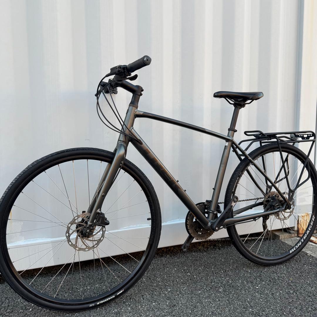 クロスバイク TREK FX2 身長175-186cm 定価8.6万円 ブラック