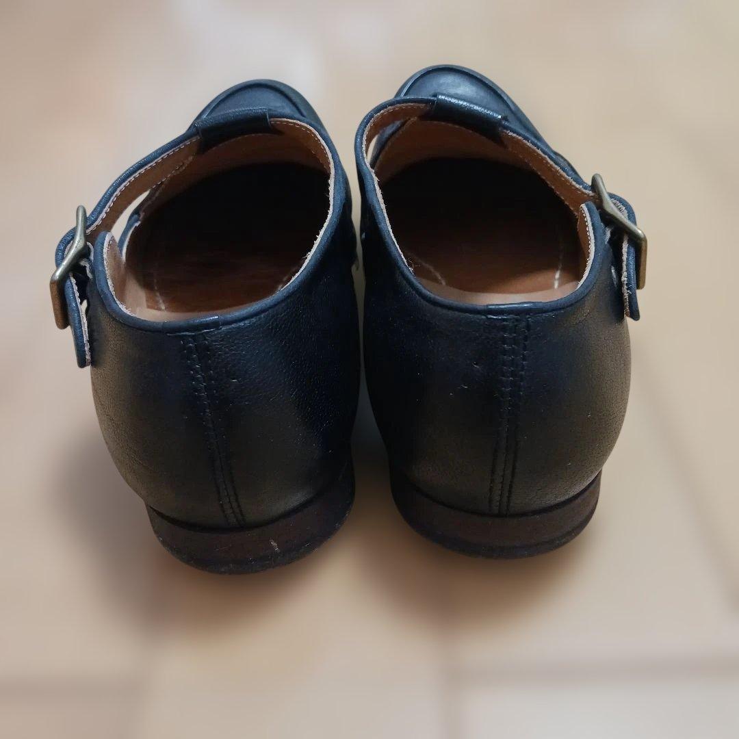 R.U. レザーシューズ　Tストラップ　アール・ユー　Lada（ラダ）