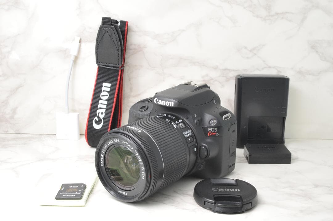 ショット数新品級❣️Canon EOS Kiss X7⭐️スマホ転送 キヤノン