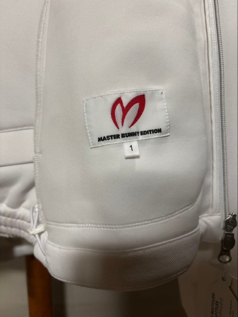 セットアップ　新品未使用マスターバニー