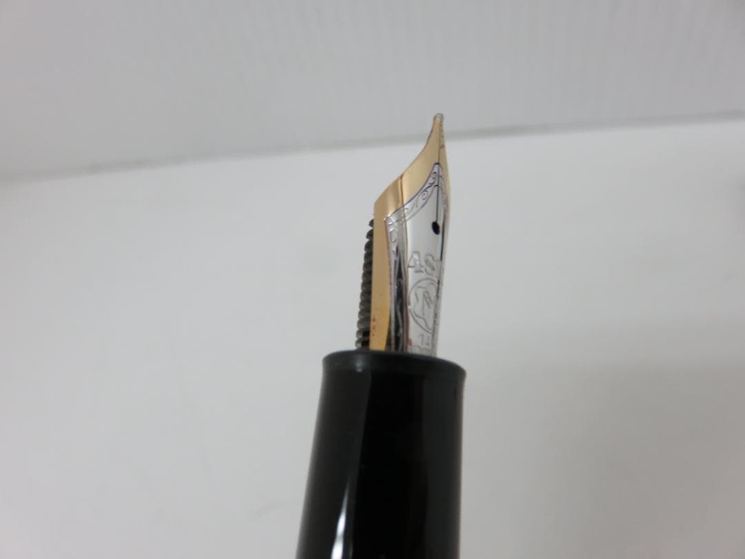 モンブラン マイスターシュテュック 4810 149 14K montblanc