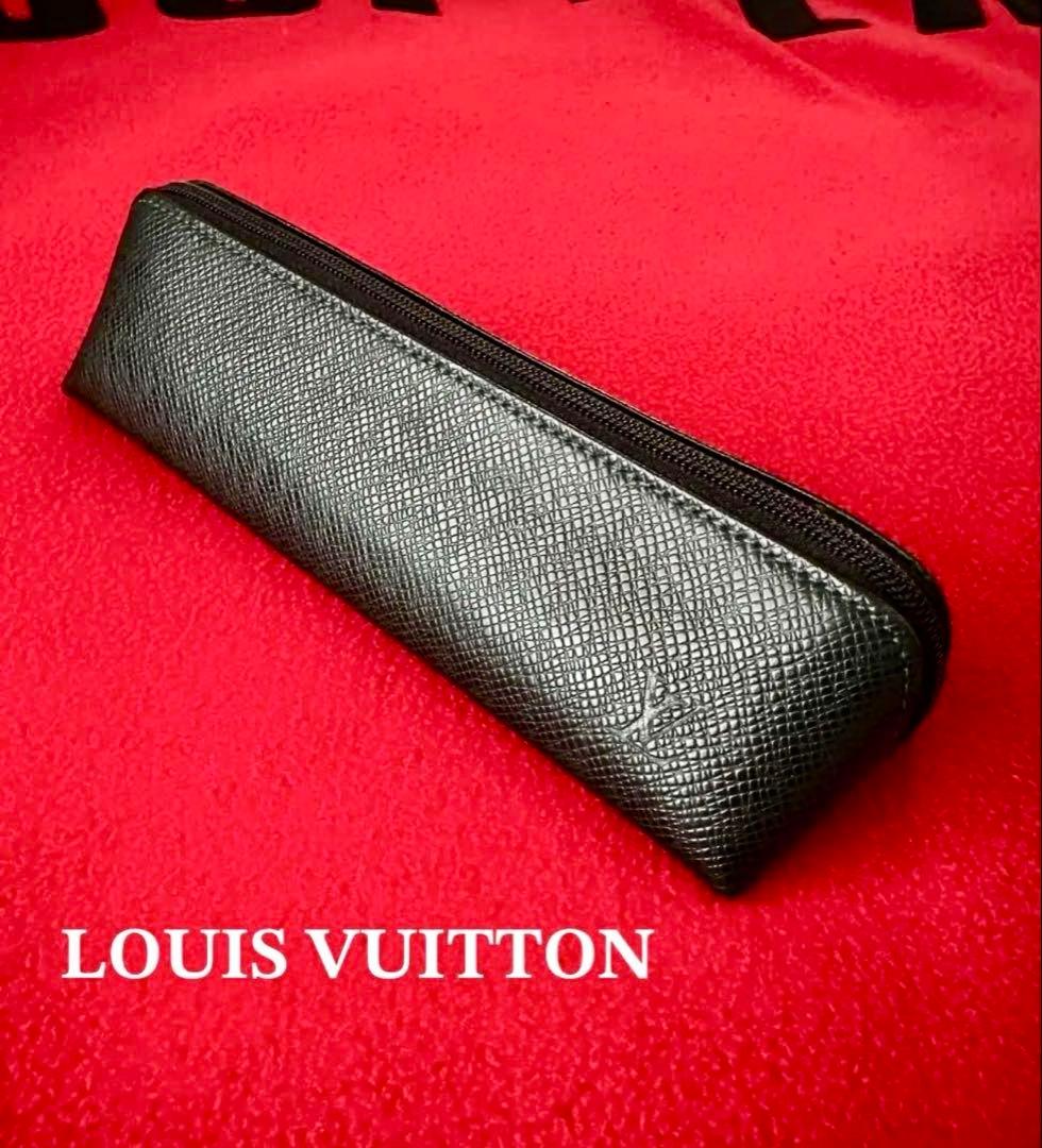 ✨超レア・販売終了品✨LOUIS VUITTON タイガ 『大型ペンケース』