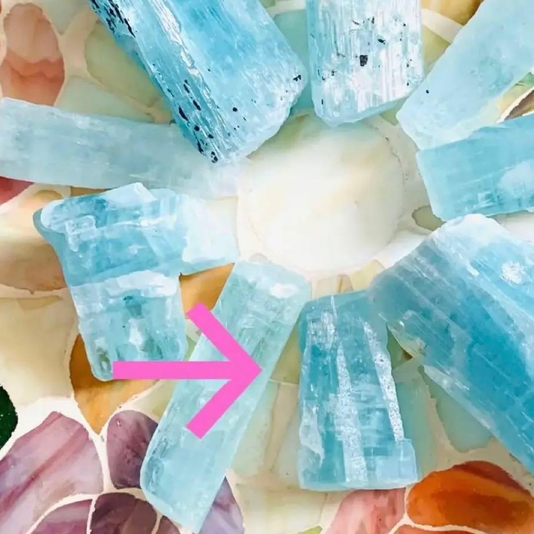 蝕像アクアマリン・バー7原石/巨大結晶/鉱物標本/虹入り