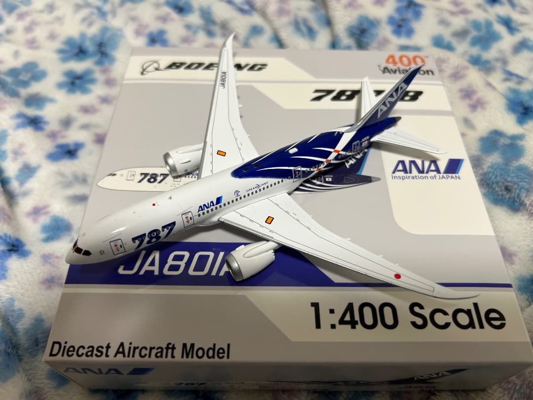 ANA Boeing 787 JA801A 1:400スケール