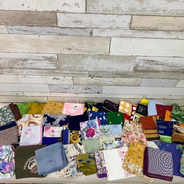 スカーフ ハンカチ大量まとめ　フェンディ CELINE YSL他 60枚以上