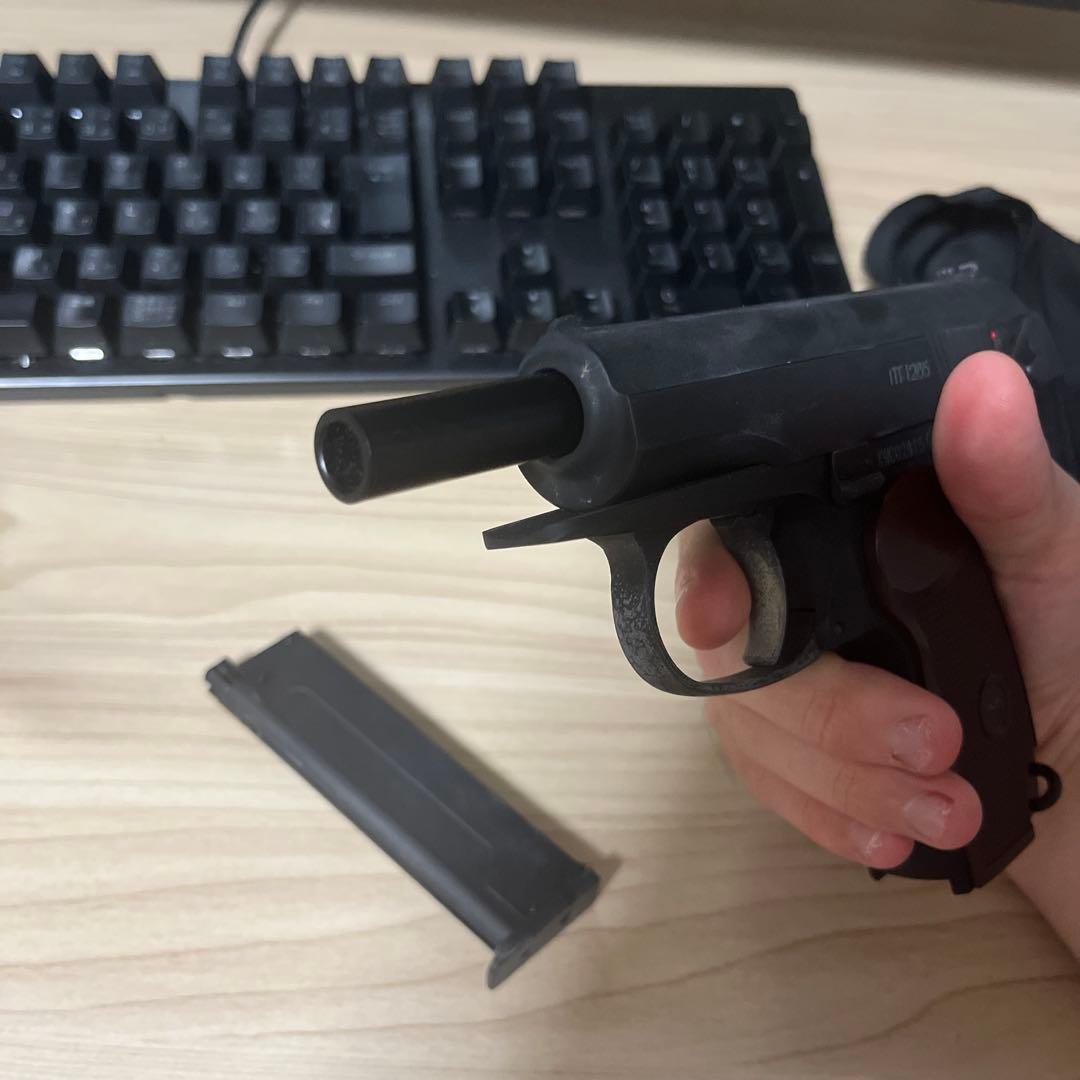 マカロフPM ヘヴィウェイト ガスガン KSC製 ジャンク品