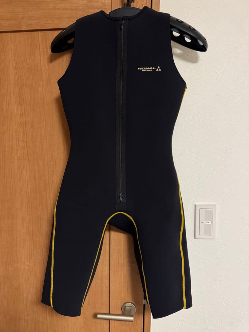 MAGIC  サーフィン　インナー　25-26FW ロイヤル　マジック