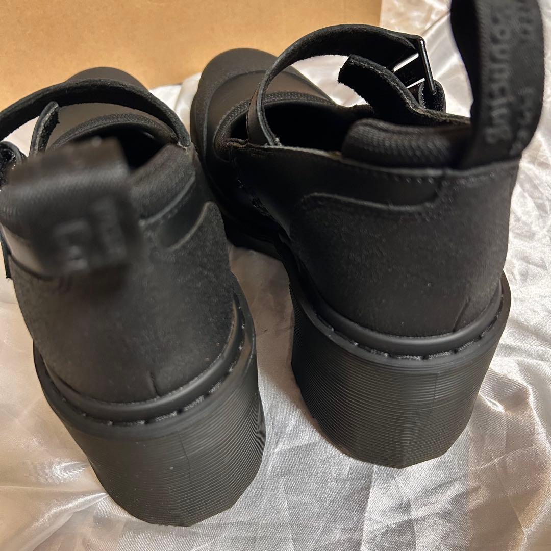 Dr.Martens EVIEE TECH MONO メリージェーン シューズ