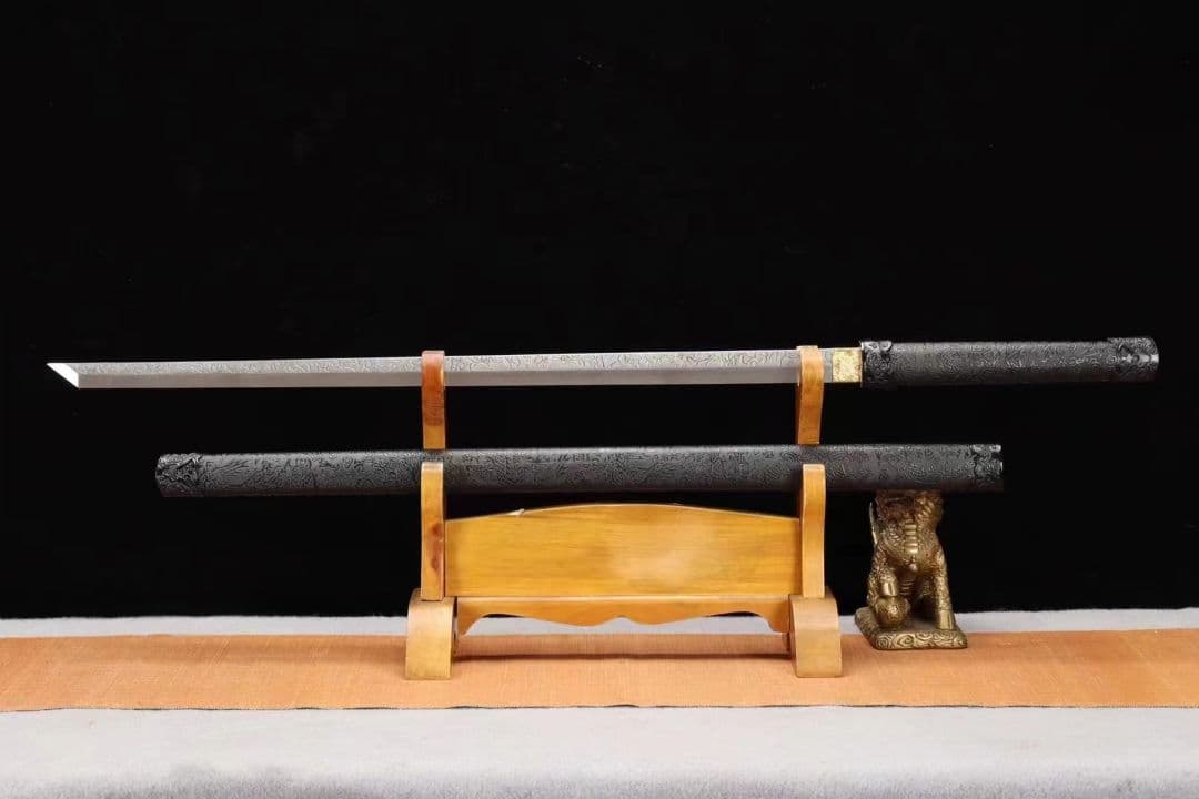 武具　刀装具　日本刀　模造刀   居合刀  竜紋