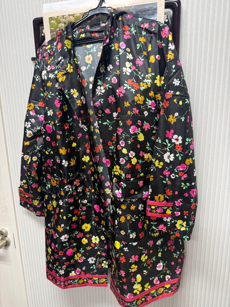 レオナール レインコート フラワー柄 ポリエステル　3size 袋付き付