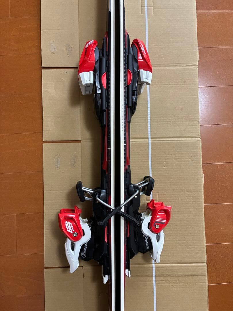 人気モデルOGASAKA ケオッズKS-LS スキー板 赤黒 バインディング付き