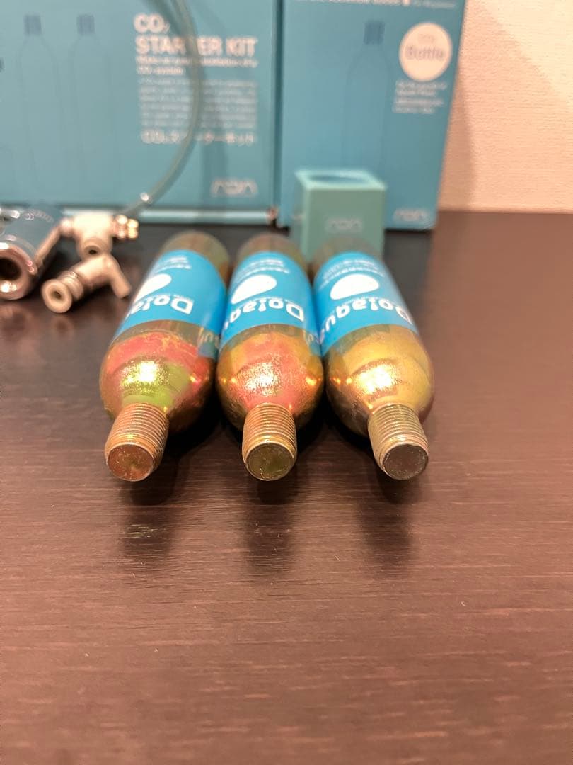 Do!aqua CO2スターターキット(未使用のCO2ボンベ3本)