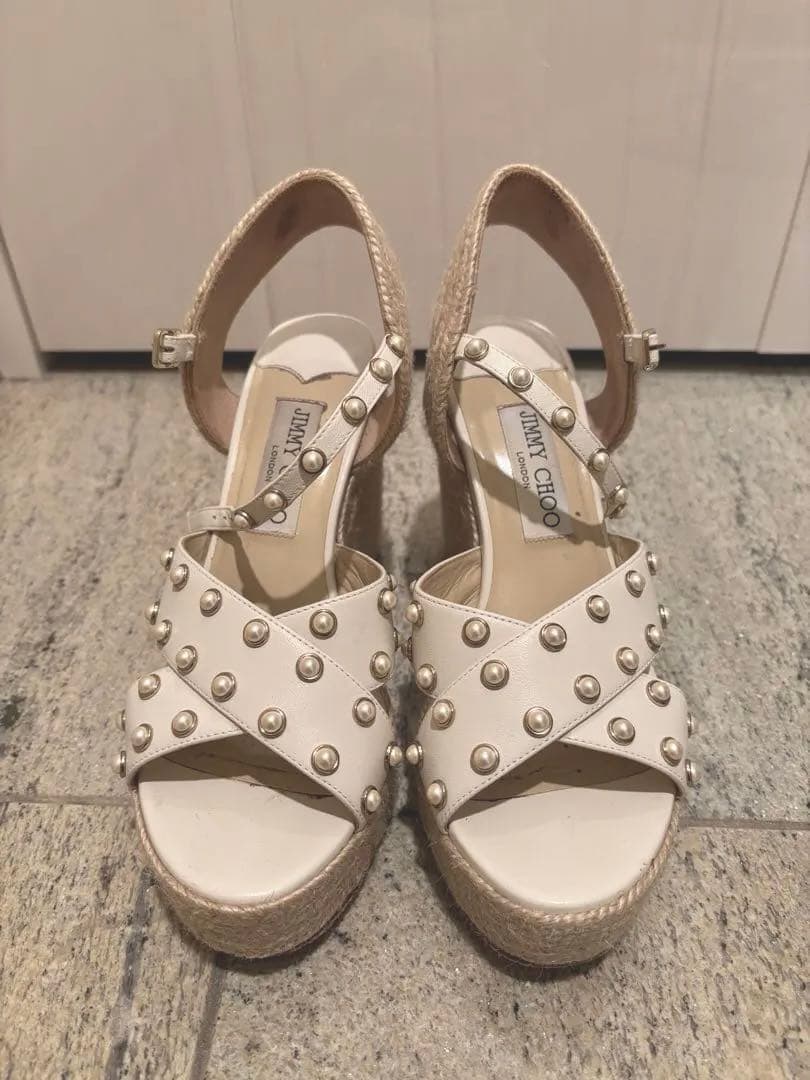 JIMMY CHOO スタッズ付きウェッジサンダル