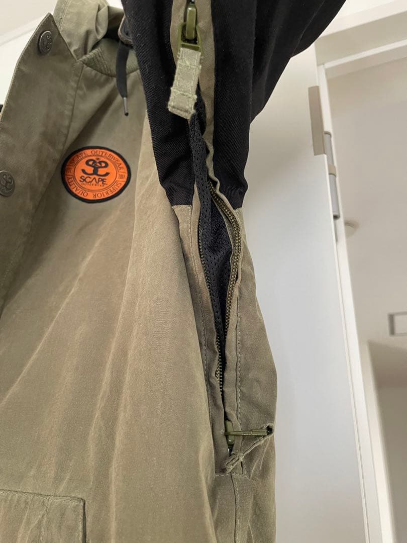 SCAPEスノーボードウェア