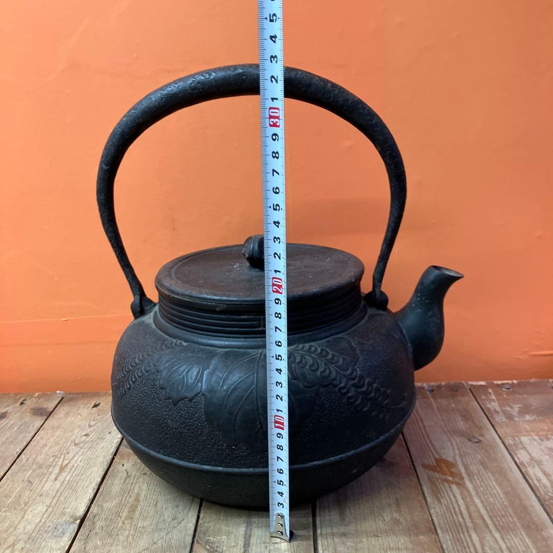 D-4 南部鉄器 利休堂 鉄瓶 鋳物 伝統工芸 桐葉紋 桐紋 茶道具 和食器