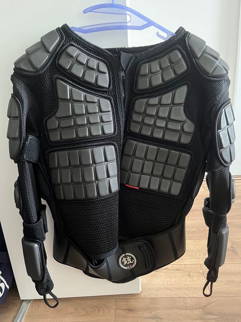鎧 プロテクター スノボー バイク