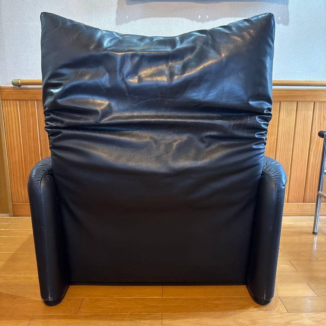 ぼ*ん様 カッシーナ マラルンガ 本革 一人掛けソファ