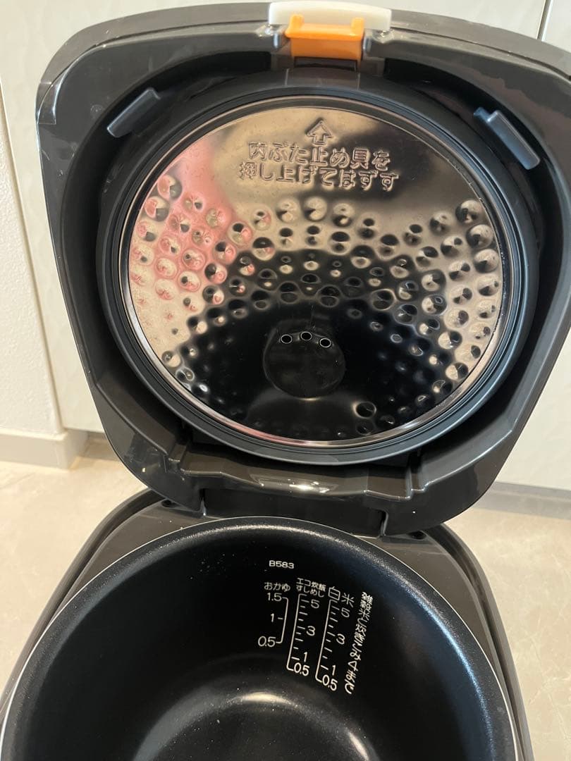 美品　2023年製　象印 多機能炊飯器 NW-HA10 シルバー