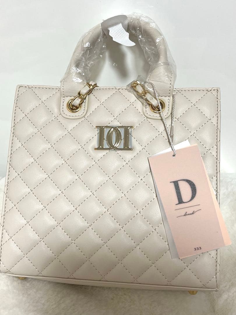 ダーリッチ　DDモチーフスクエアバッグ