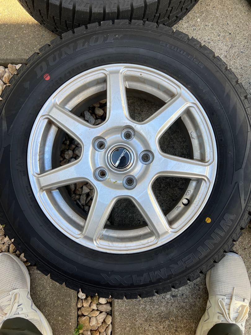 セレナC27 スタッドレスタイヤ