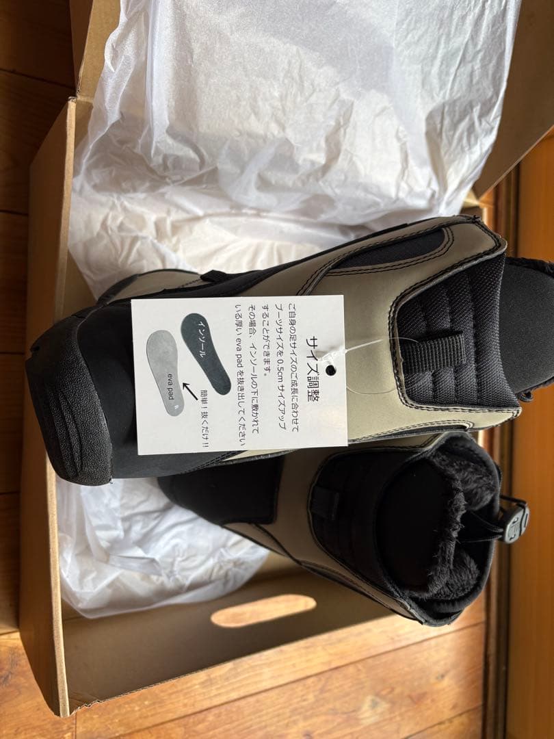 新品未使用ZUMA20.5〜21cmスノーボードブーツ