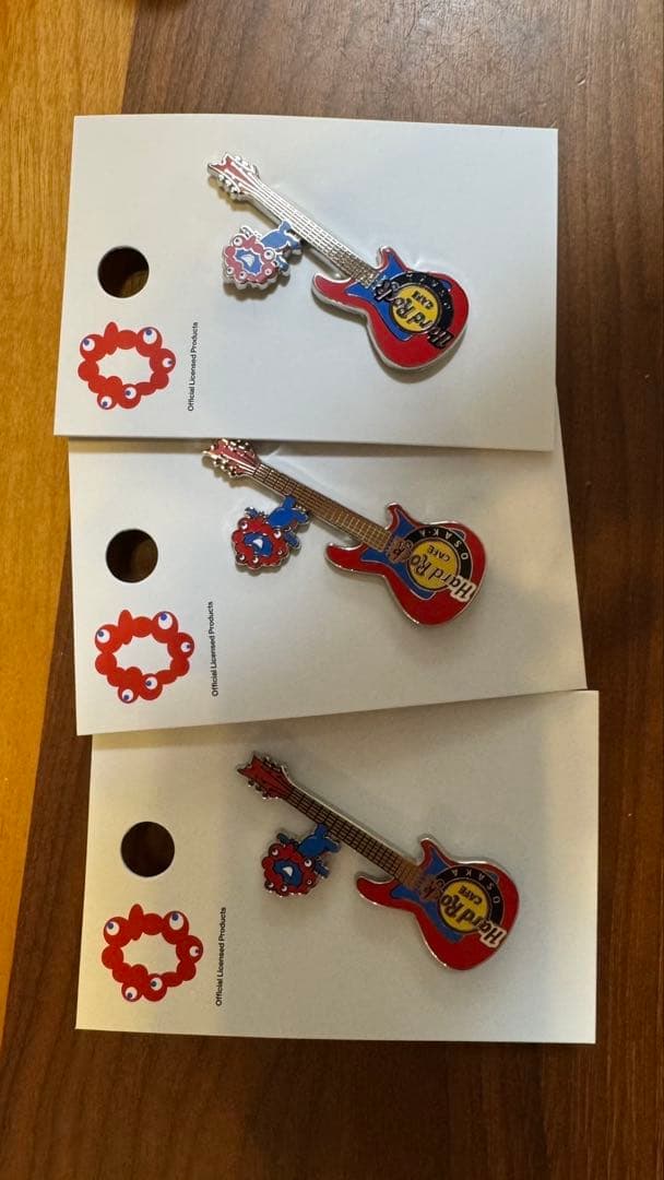 ハードロックカフェ ミャクミャクピンバッHeard Rock CAFE ３個