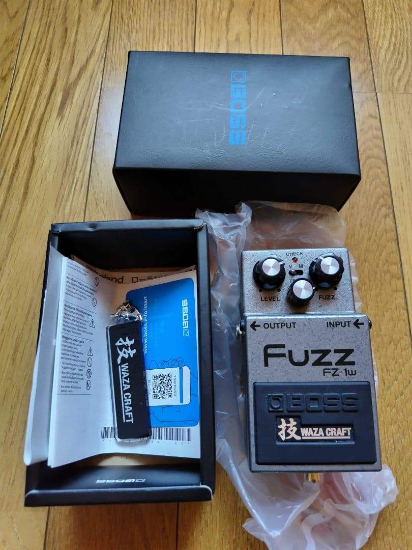 美品 BOSS FZ-1W FUZZ ファズ 技クラフト 日本製 エフェクター