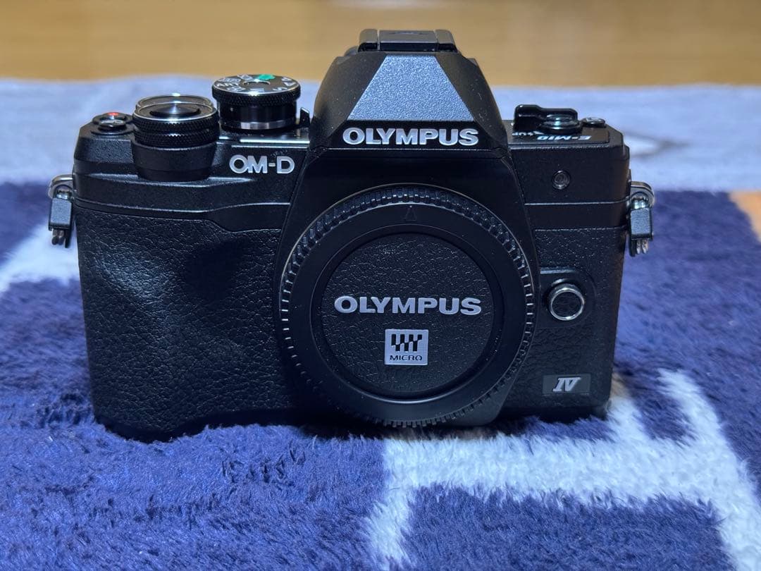 OLYMPUS OM-D E-M10 Mark IV ダブルズームキット
