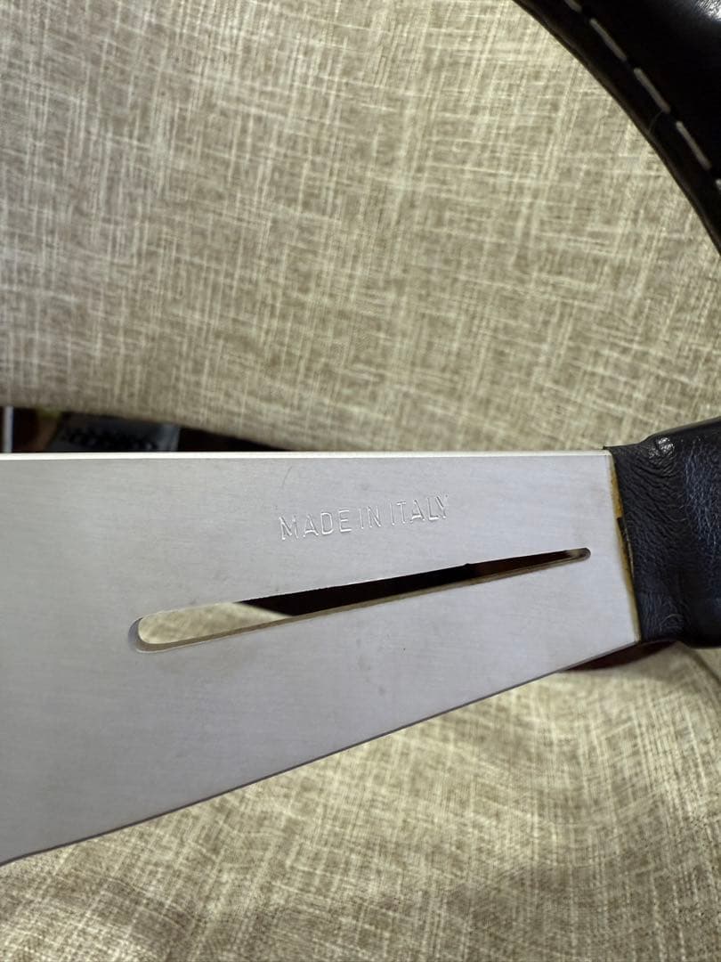 【美品】ナルディ 38φ クラシック レザー ステアリング 本体 FET 37