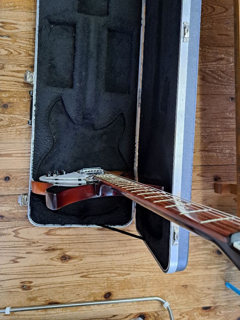 Rickenbacker 330 レアカラーモンテズマブラウン 2005年製