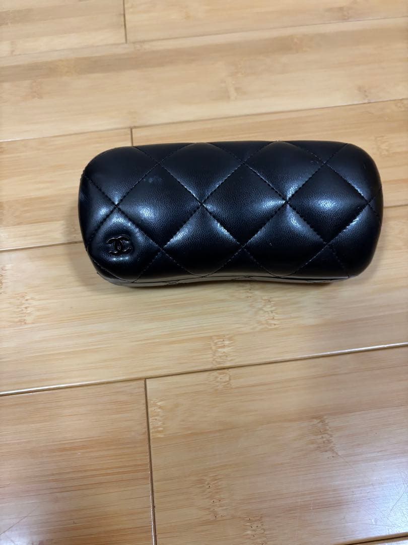 CHANEL キャットアイサングラス ブラック 入れ物付き