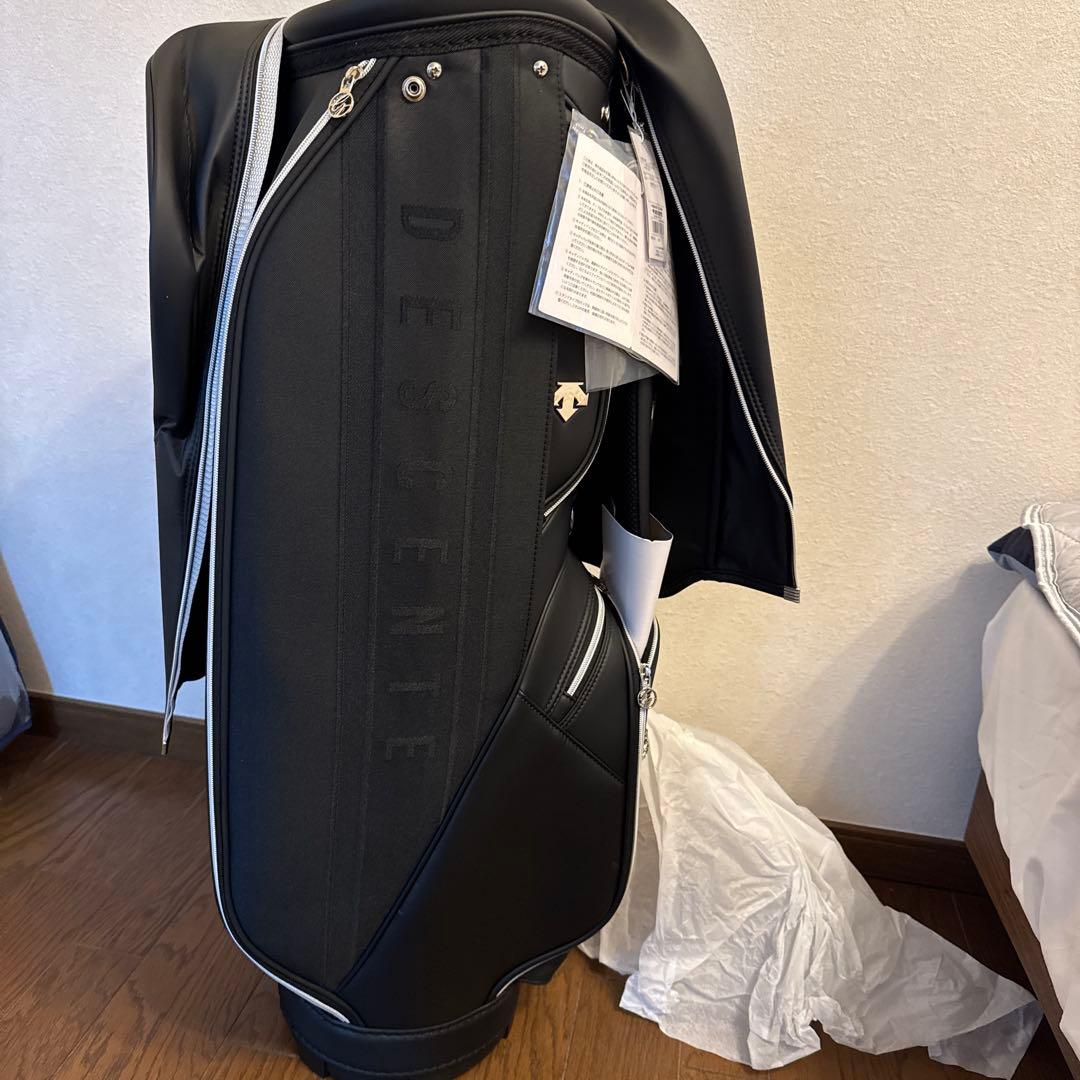 お値下げ　新品未使用　DESCENTE ブラック キャディバッグ
