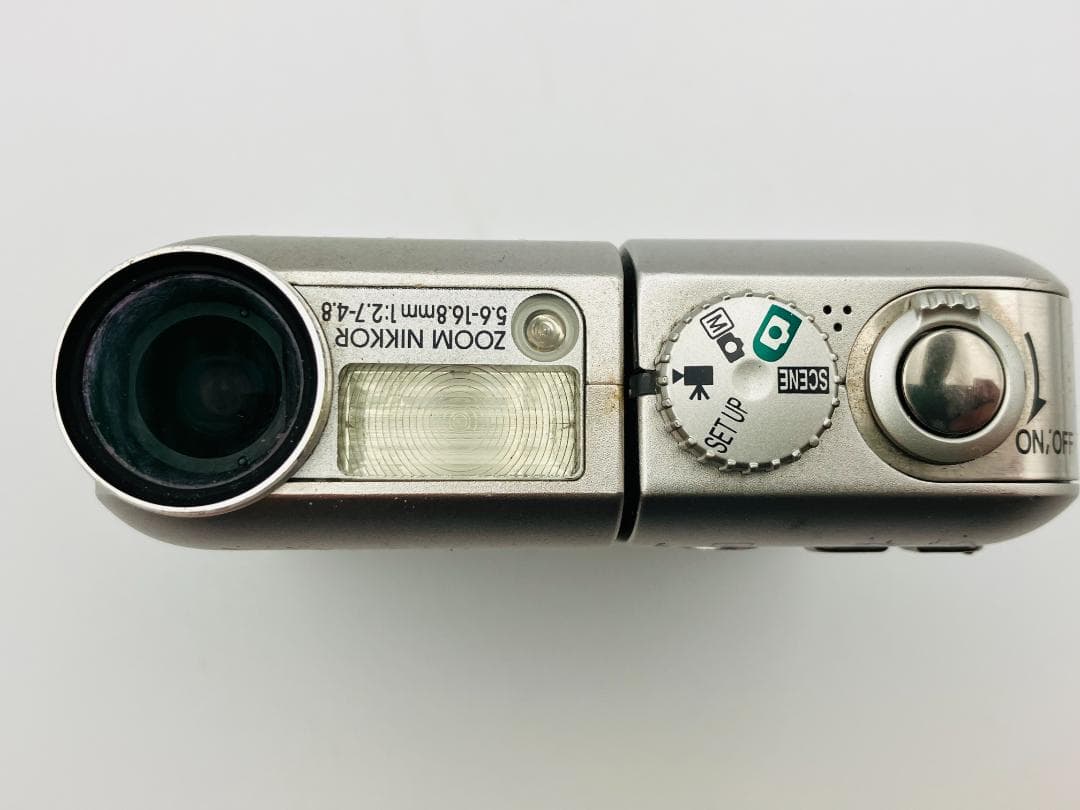 ニコン COOLPIX SQ　シルバー　コンパクトデジタルカメラ