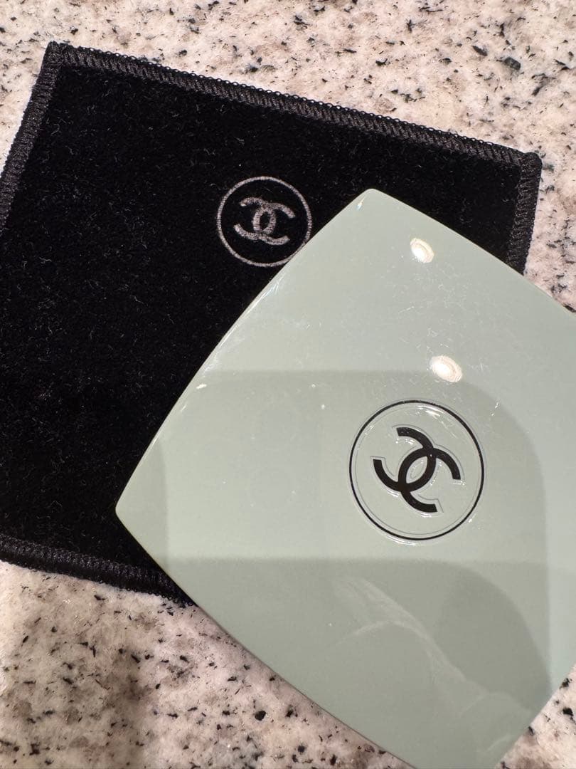 s*h様 CHANEL シャネル　ミロワールドゥーブル ファセット 131 限定