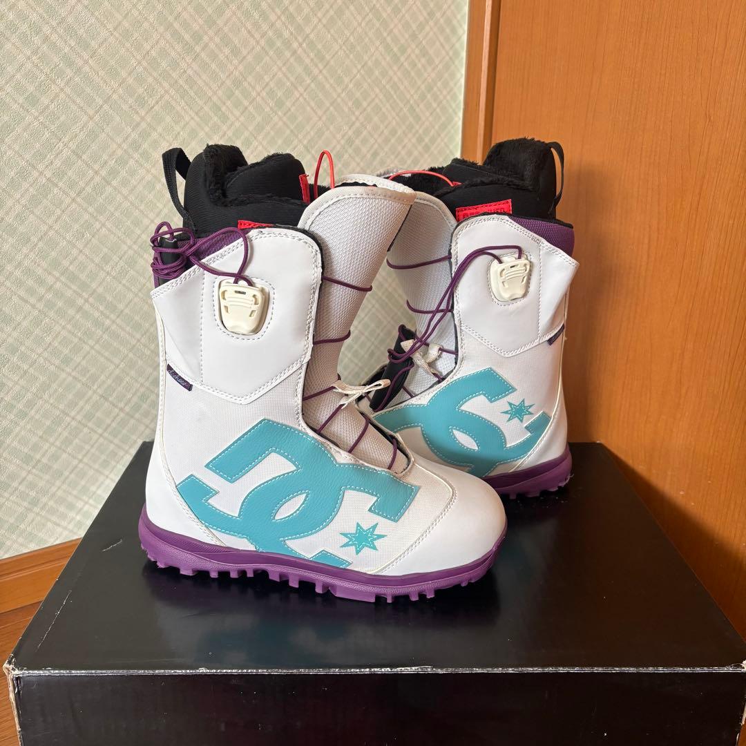 ☆値下げ中【美品】ディーシーシューズ（DC Shoes）AVOUR スノーブーツ
